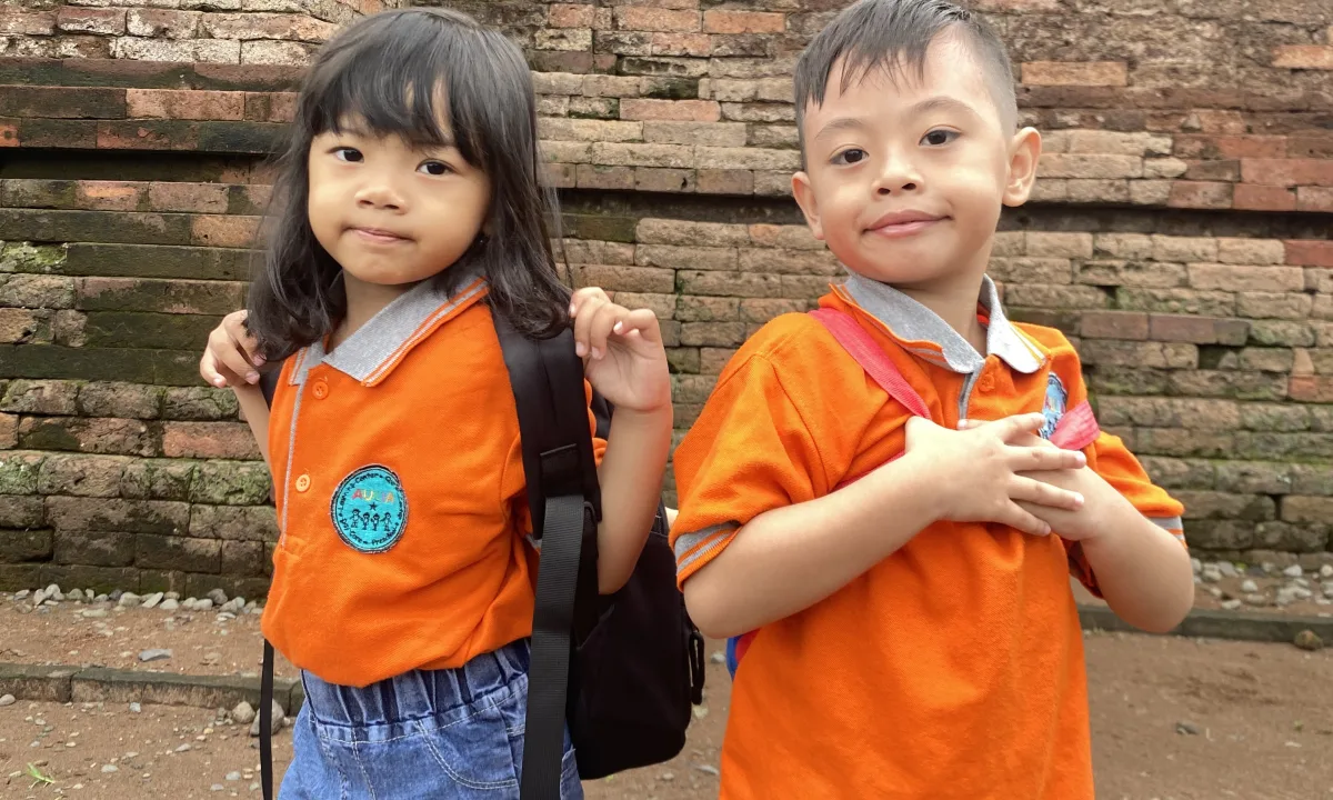 AULIA Preschool outdoor learning activity at Brahu Temple