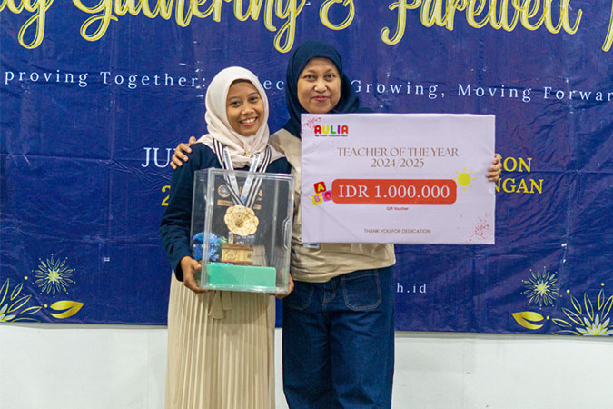 Maslakhah Mandha Afifah, S. Psi. - Teacher of the Years 2024/2025