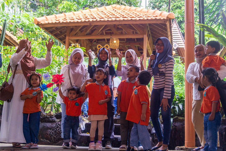 AULIA Preschool mempersiapkan acara besok pagi